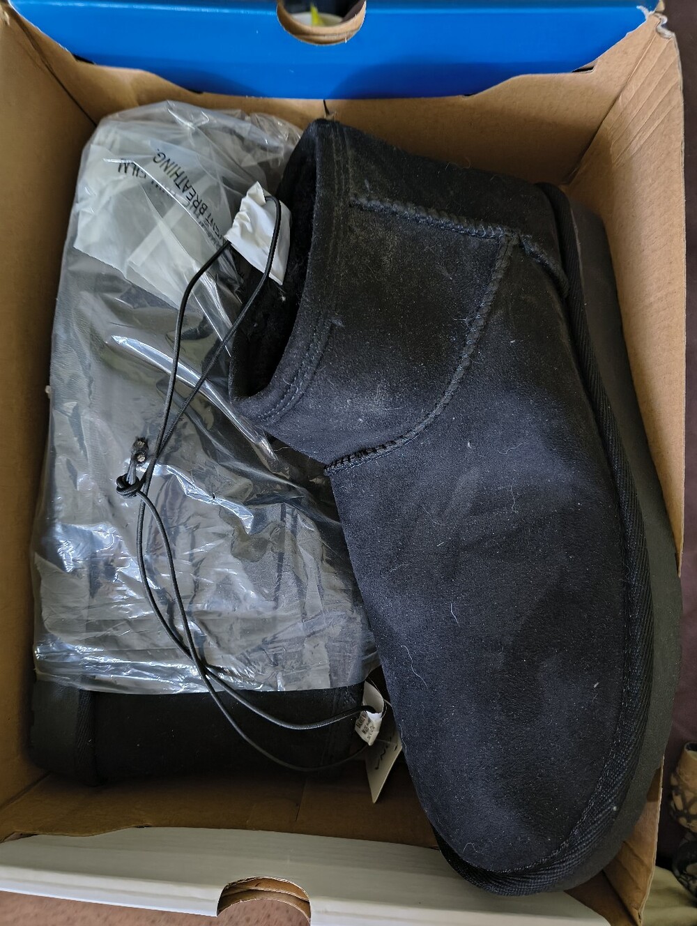 Arizona Jean Company Black Suede Ankle Booties